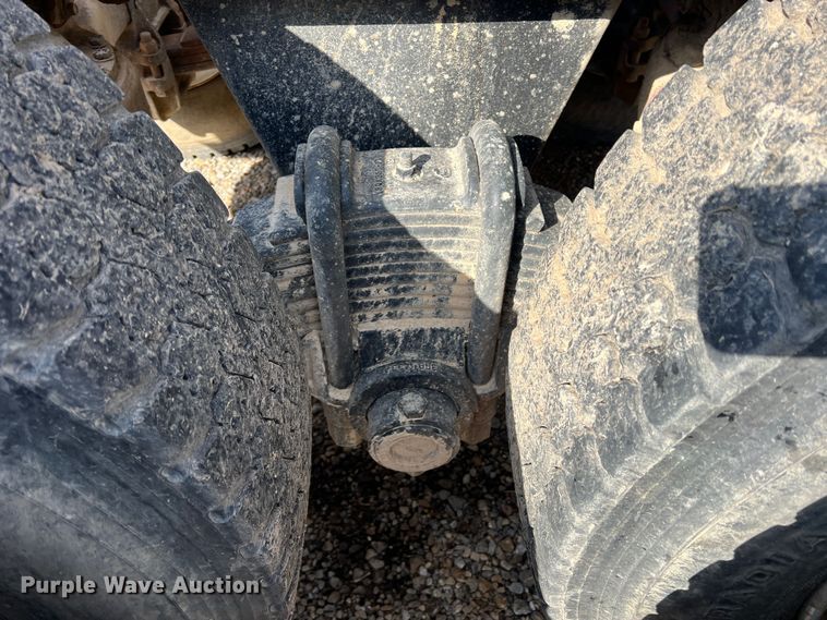 image for item MQ9875 1980 Mack  semi truck