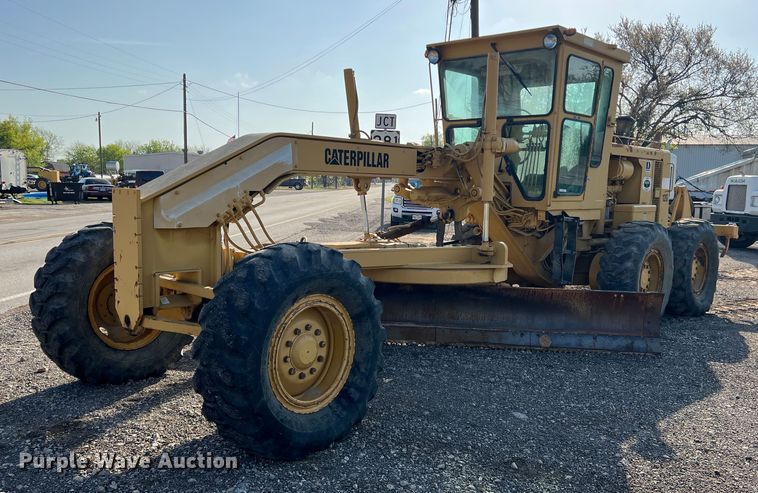 image for item MQ9876 1993 Caterpillar 12G  motor grader