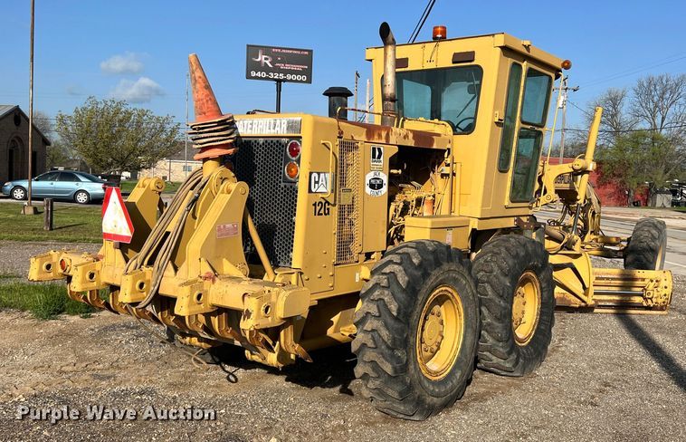 image for item MQ9876 1993 Caterpillar 12G  motor grader