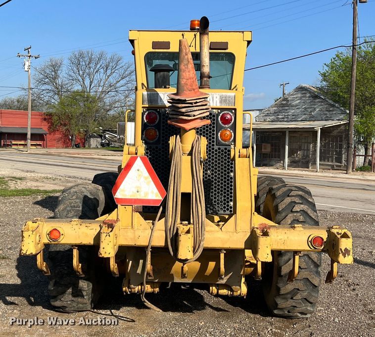 image for item MQ9876 1993 Caterpillar 12G  motor grader