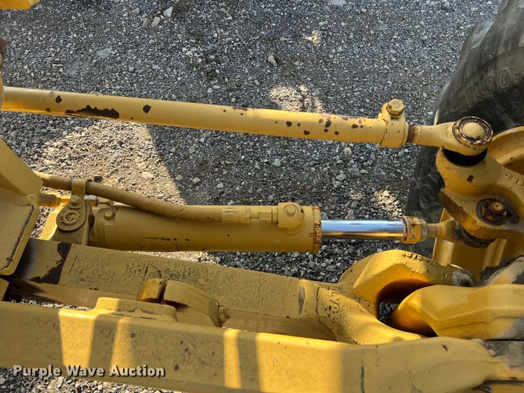 image for item MQ9876 1993 Caterpillar 12G  motor grader