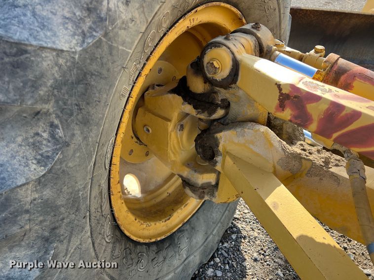 image for item MQ9876 1993 Caterpillar 12G  motor grader