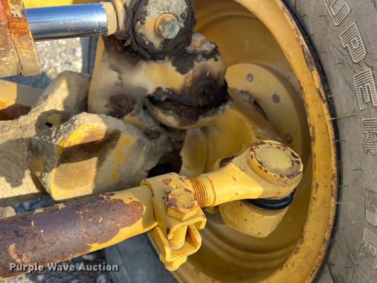 image for item MQ9876 1993 Caterpillar 12G  motor grader