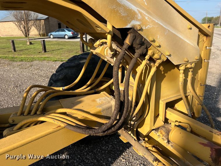 image for item MQ9876 1993 Caterpillar 12G  motor grader