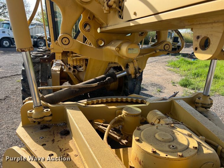 image for item MQ9876 1993 Caterpillar 12G  motor grader