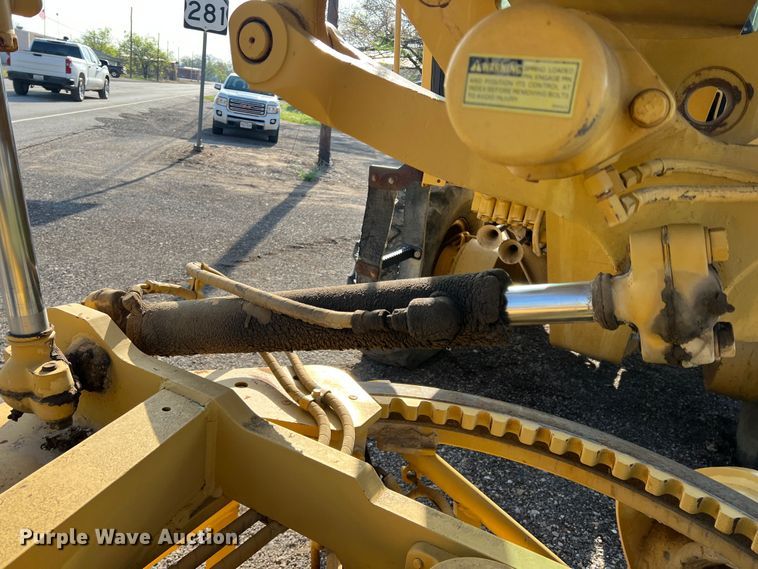 image for item MQ9876 1993 Caterpillar 12G  motor grader