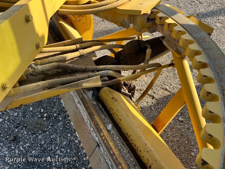 image for item MQ9876 1993 Caterpillar 12G  motor grader