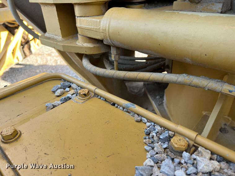 image for item MQ9876 1993 Caterpillar 12G  motor grader