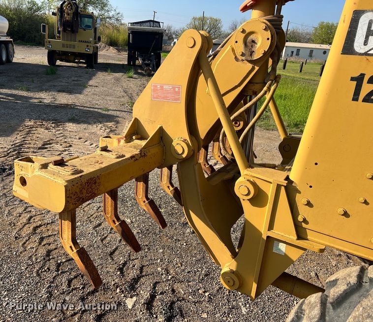 image for item MQ9876 1993 Caterpillar 12G  motor grader