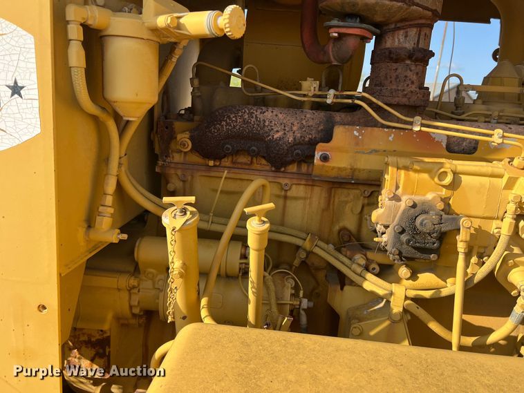 image for item MQ9876 1993 Caterpillar 12G  motor grader