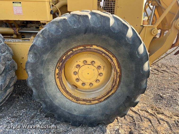 image for item MQ9876 1993 Caterpillar 12G  motor grader