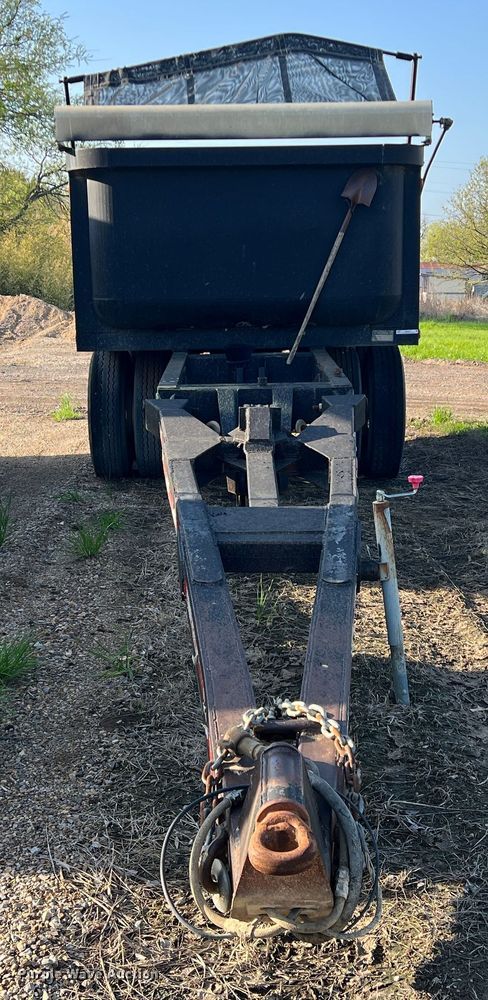 image for item MQ9877 2000 MB&G TRXL DP  end dump pup trailer