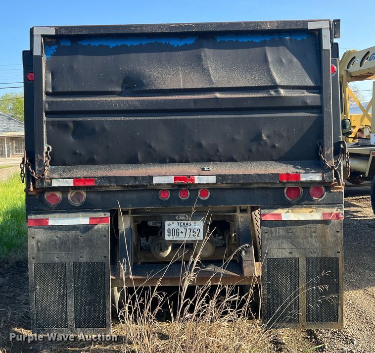 image for item MQ9877 2000 MB&G TRXL DP  end dump pup trailer