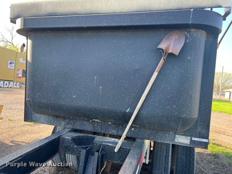 image for item MQ9877 2000 MB&G TRXL DP  end dump pup trailer