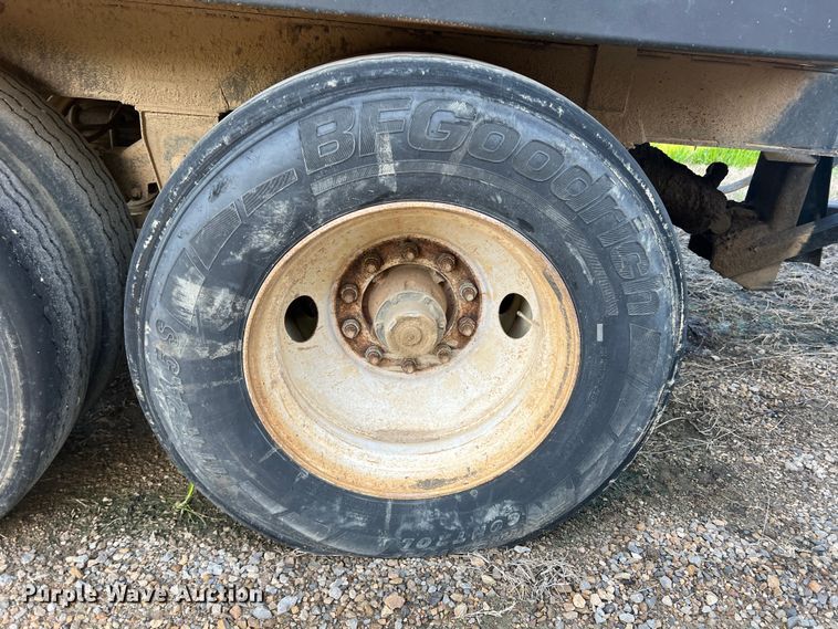 image for item MQ9877 2000 MB&G TRXL DP  end dump pup trailer