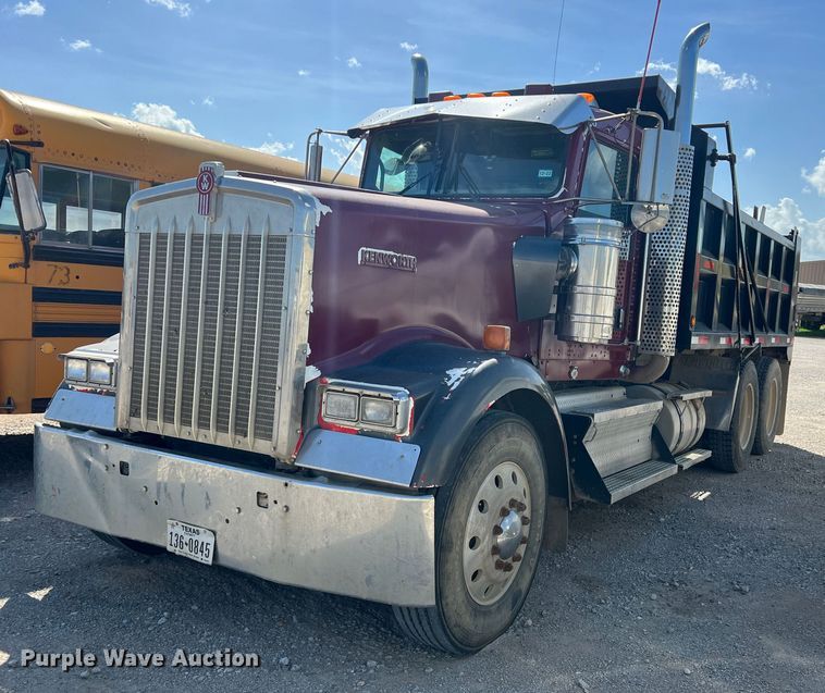 image for item MQ9879 2008 Kenworth W900  dump truck