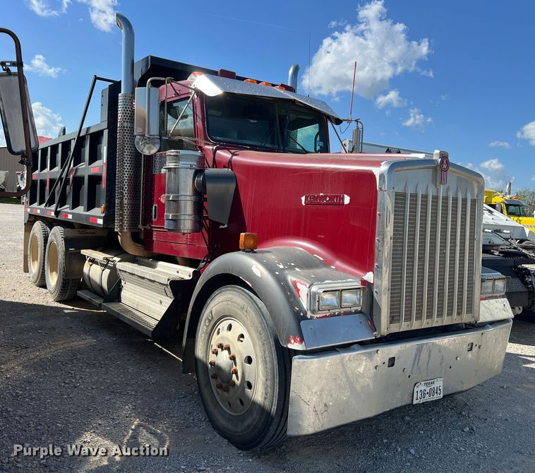 image for item MQ9879 2008 Kenworth W900  dump truck