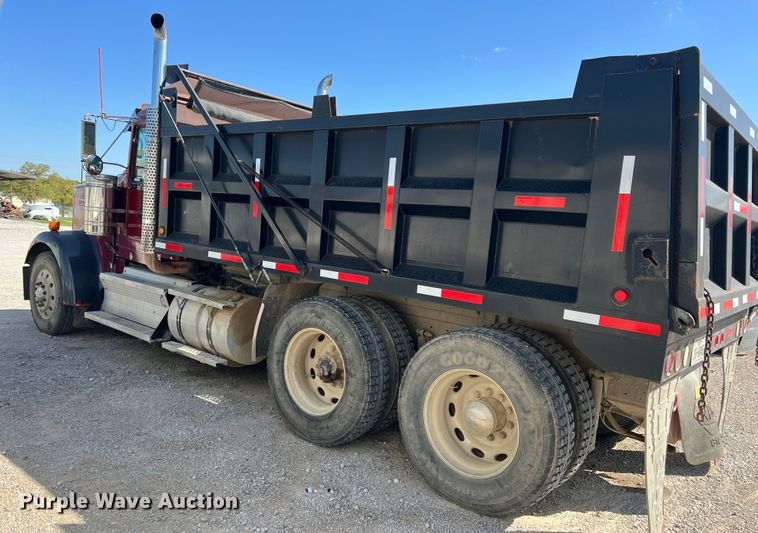 image for item MQ9879 2008 Kenworth W900  dump truck