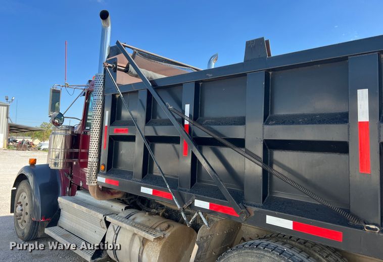 image for item MQ9879 2008 Kenworth W900  dump truck