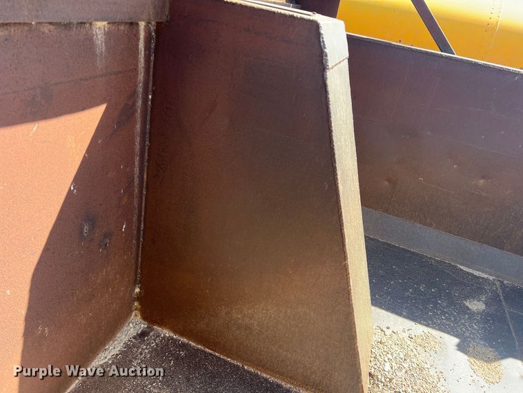 image for item MQ9879 2008 Kenworth W900  dump truck