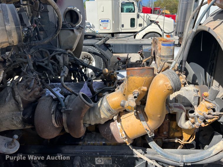 image for item MQ9879 2008 Kenworth W900  dump truck