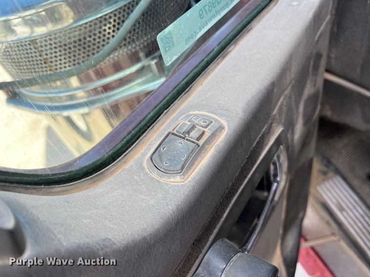 image for item MQ9879 2008 Kenworth W900  dump truck