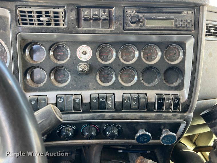 image for item MQ9879 2008 Kenworth W900  dump truck