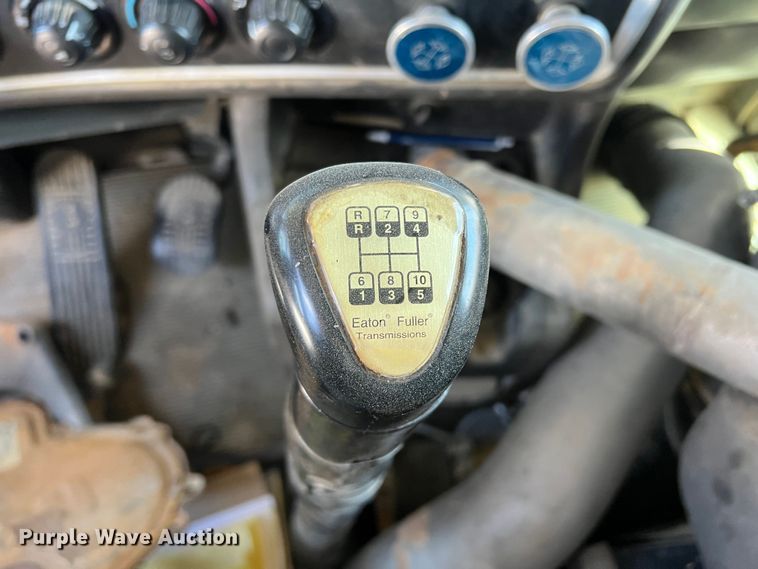 image for item MQ9879 2008 Kenworth W900  dump truck