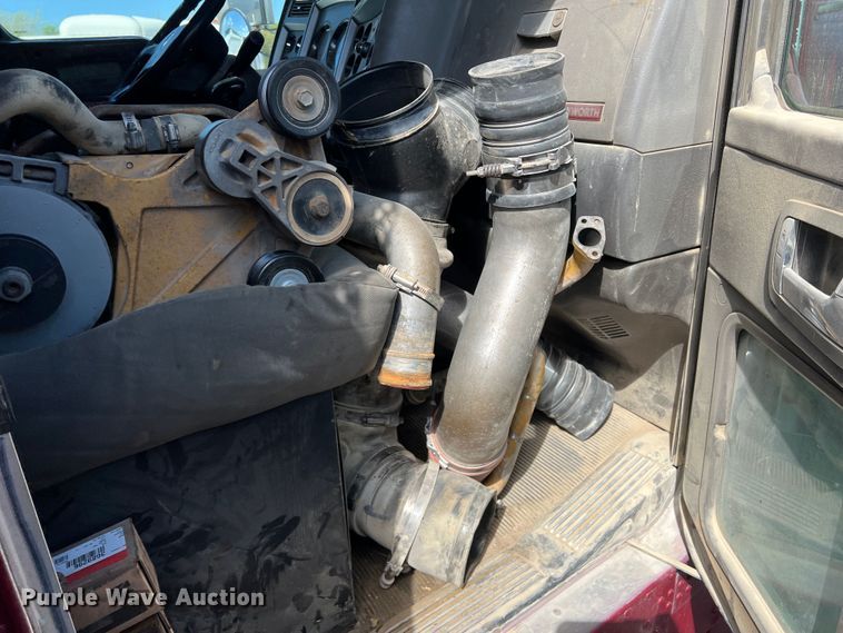 image for item MQ9879 2008 Kenworth W900  dump truck