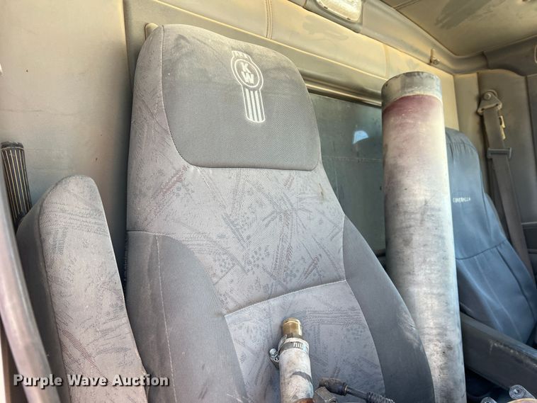 image for item MQ9879 2008 Kenworth W900  dump truck