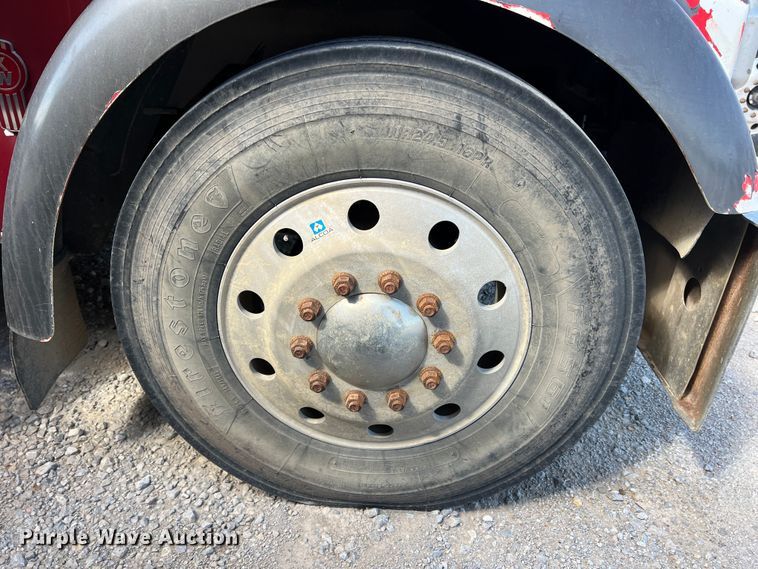 image for item MQ9879 2008 Kenworth W900  dump truck