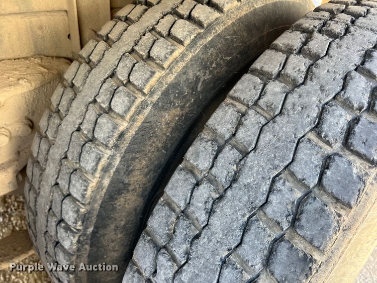 image for item MQ9879 2008 Kenworth W900  dump truck