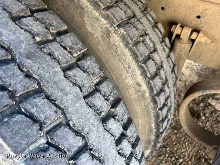 image for item MQ9879 2008 Kenworth W900  dump truck