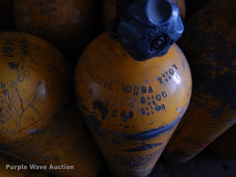 image for item MR9750 (25) Scott Air-Pak SCBA tanks