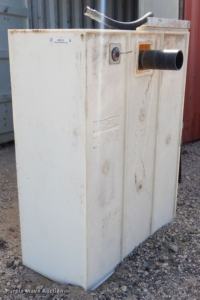 image for item MR9753 Poly tank