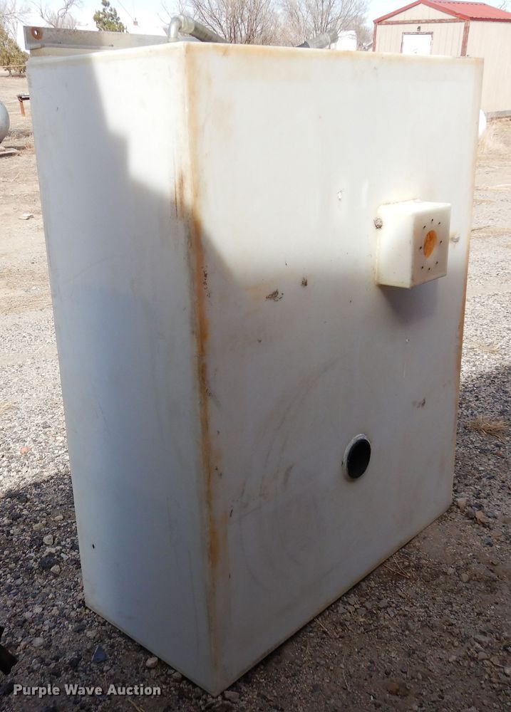 image for item MR9753 Poly tank