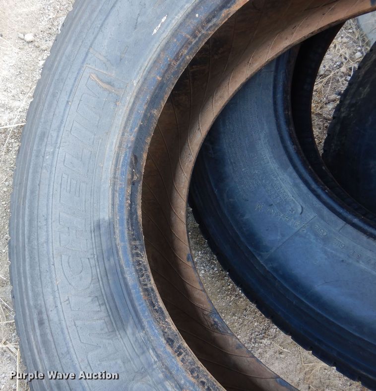 image for item MR9754 (3) 11R22.5 tires