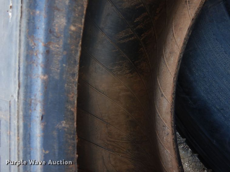 image for item MR9754 (3) 11R22.5 tires