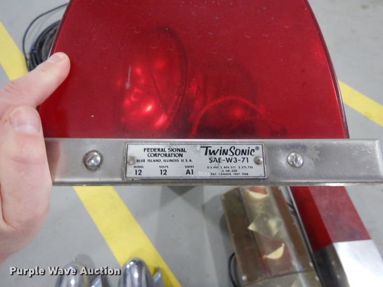 image for item MR9755 Emergency vehicle equipment