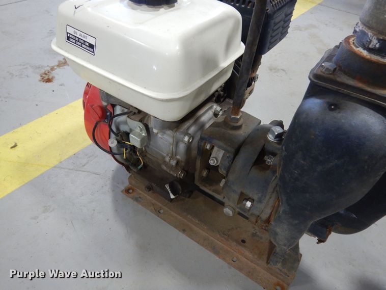 image for item MR9765 Honda  pump