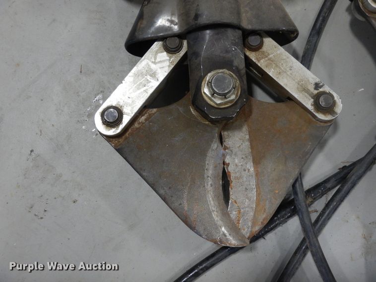 image for item MR9766 (2) Hurst Jaws of Life rescue tools