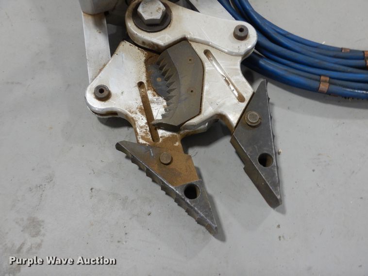 image for item MR9768 (2) Jaws of Life rescue tools