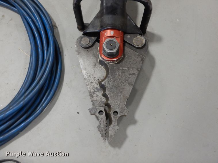 image for item MR9768 (2) Jaws of Life rescue tools