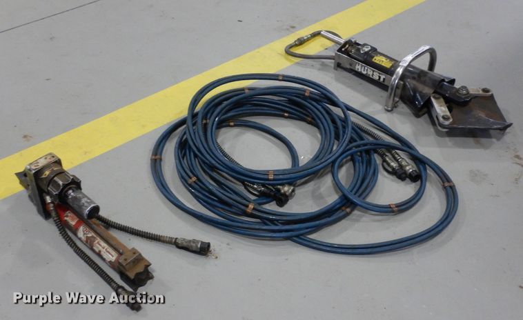image for item MR9769 (2) hydraulic rescue tools