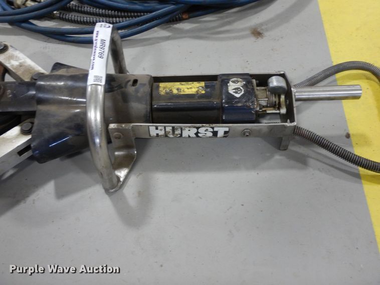 image for item MR9769 (2) hydraulic rescue tools