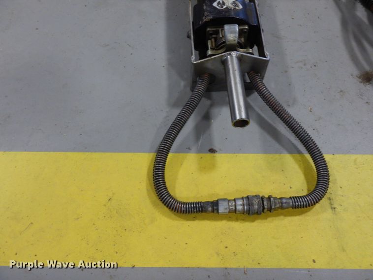 image for item MR9769 (2) hydraulic rescue tools