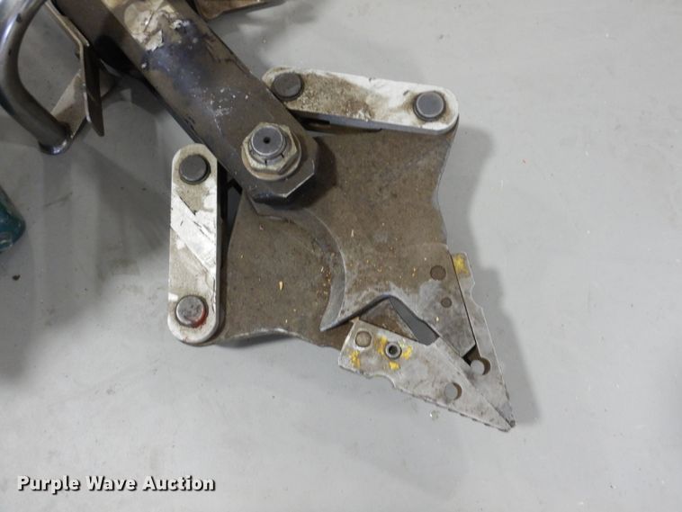 image for item MR9770 Hurst  Jaws of Life rescue tool