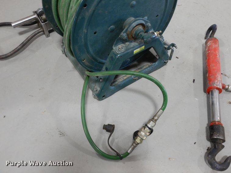 image for item MR9770 Hurst  Jaws of Life rescue tool