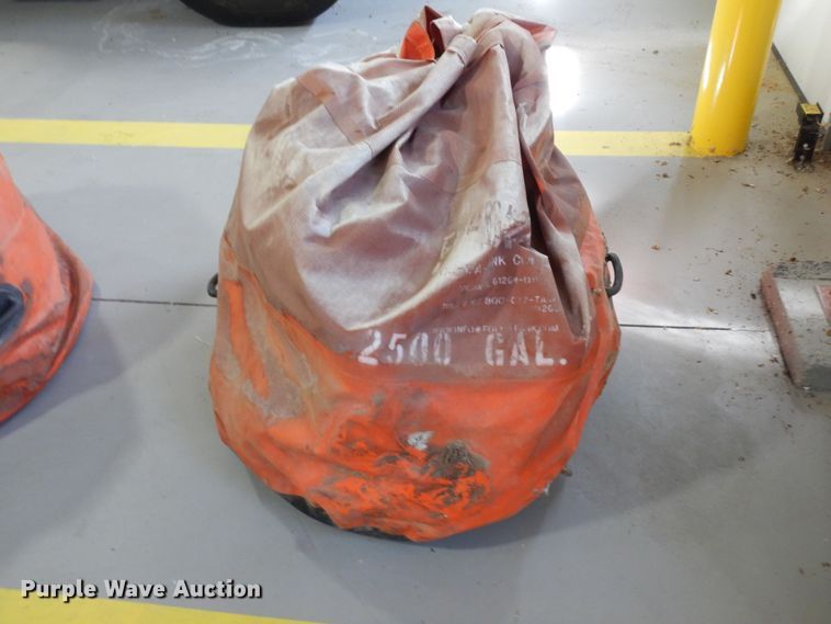 image for item MR9772 (2) Fol-da-tank tanks