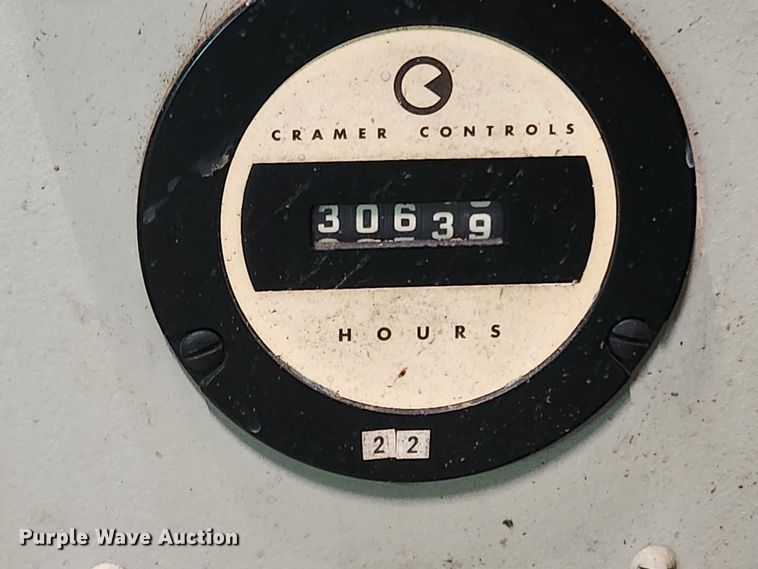 image for item MW9568 Fairbanks Morse 38TDD8 1/8  generator